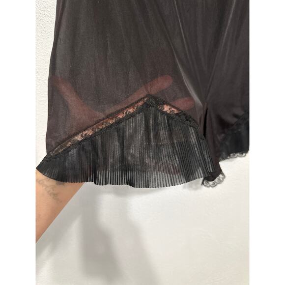 VTG 60s Vanity Fair Satin Pleated Ruffle Trendy Shorts Loungewear M Fall Winter - Picture 3 of 14